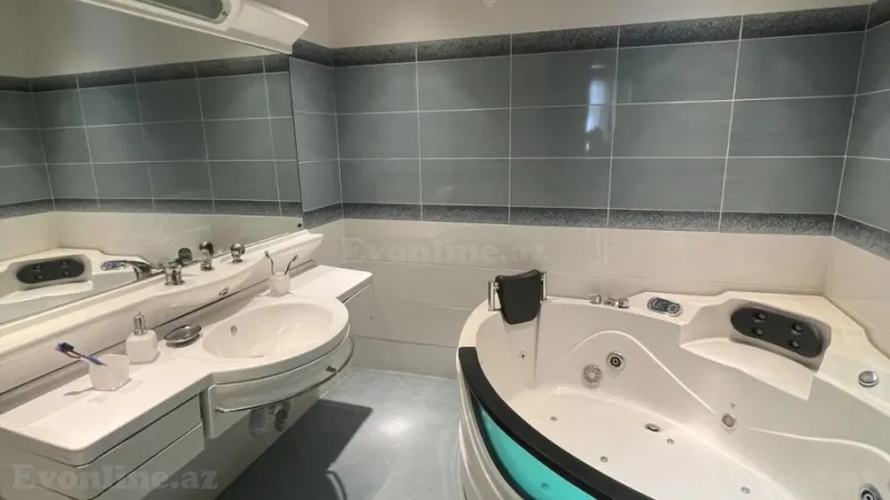 Satılır 3 otaqlı Mənzil Yeni tikili 156 m² Nərimanov r. - şəkil 15