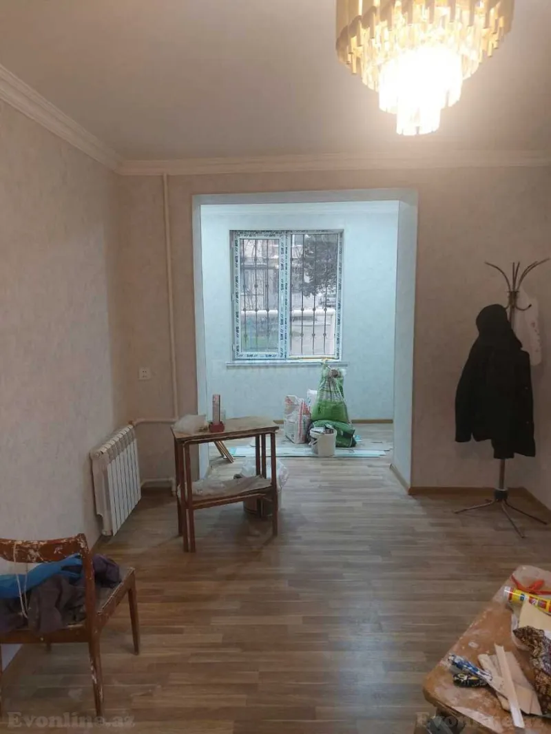 Satılır 1 otaqlı Mənzil Köhnə tikili 45 m² Neftçilər m.