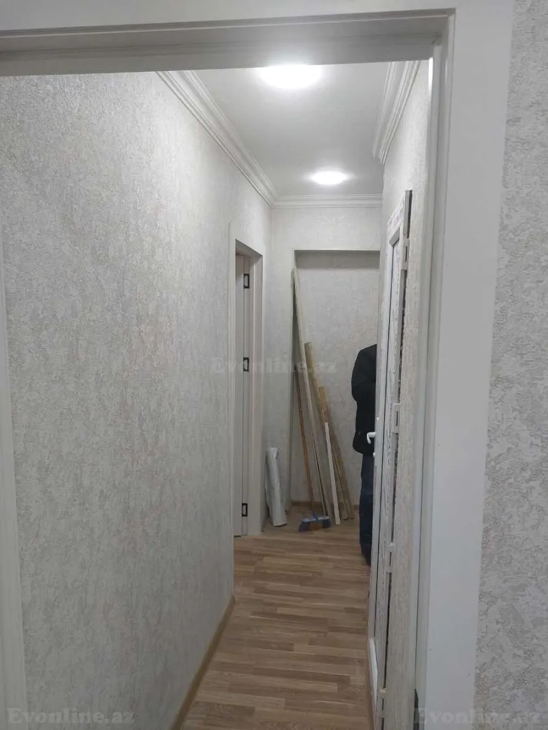 Satılır 1 otaqlı Mənzil Köhnə tikili 45 m² Neftçilər m. - şəkil 2