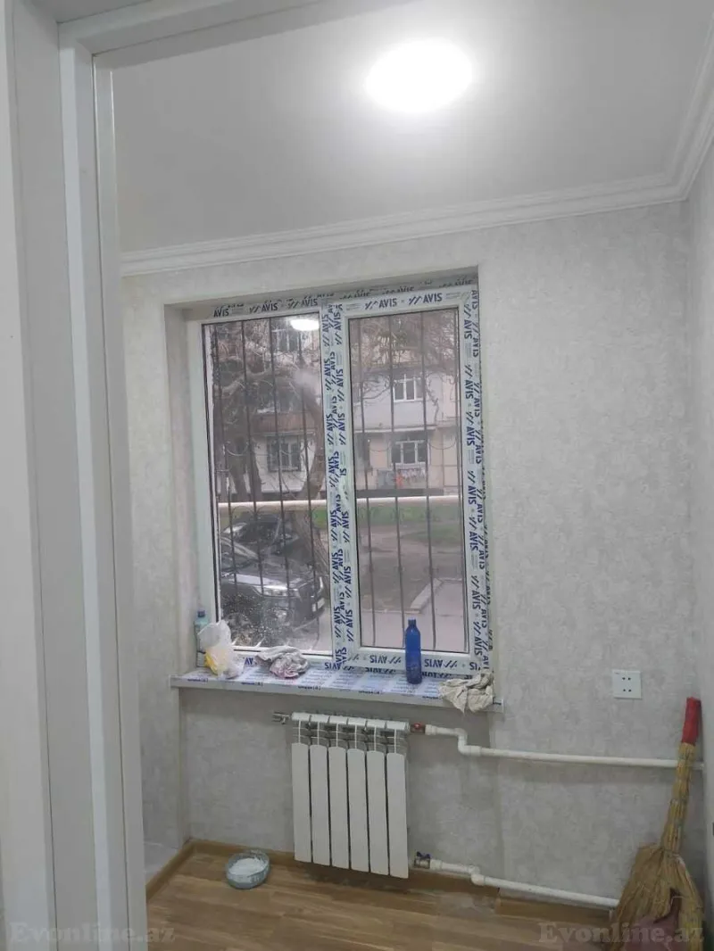 Satılır 1 otaqlı Mənzil Köhnə tikili 45 m² Neftçilər m. - şəkil 4