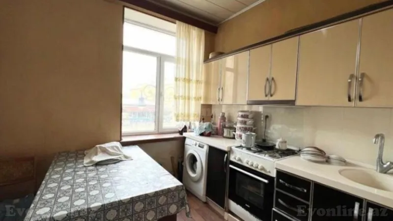 Satılır 4 otaqlı Mənzil Köhnə tikili 105 m² İçərişəhər m. - şəkil 6