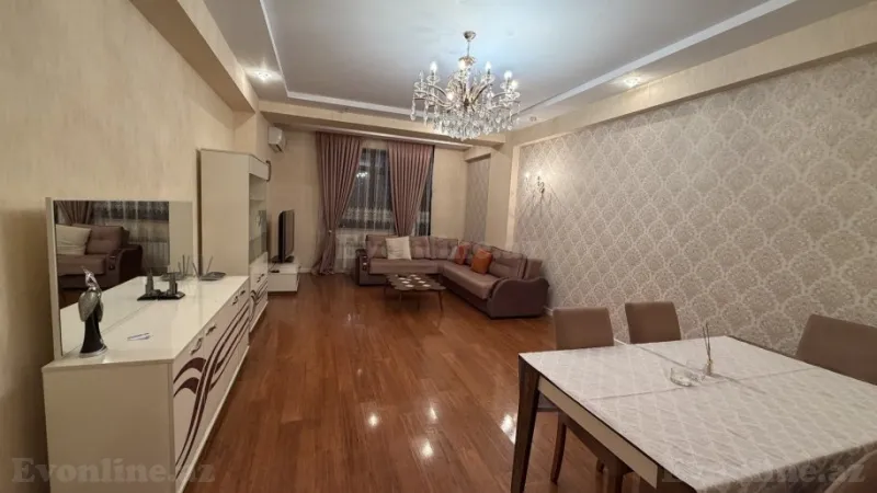 Satılır 4 otaqlı Mənzil Yeni tikili 184 m² 28 May m.