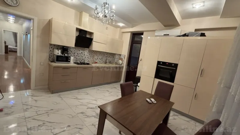 Satılır 4 otaqlı Mənzil Yeni tikili 184 m² 28 May m. - şəkil 12