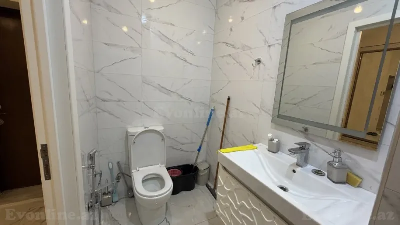 Satılır 4 otaqlı Mənzil Yeni tikili 184 m² 28 May m. - şəkil 14