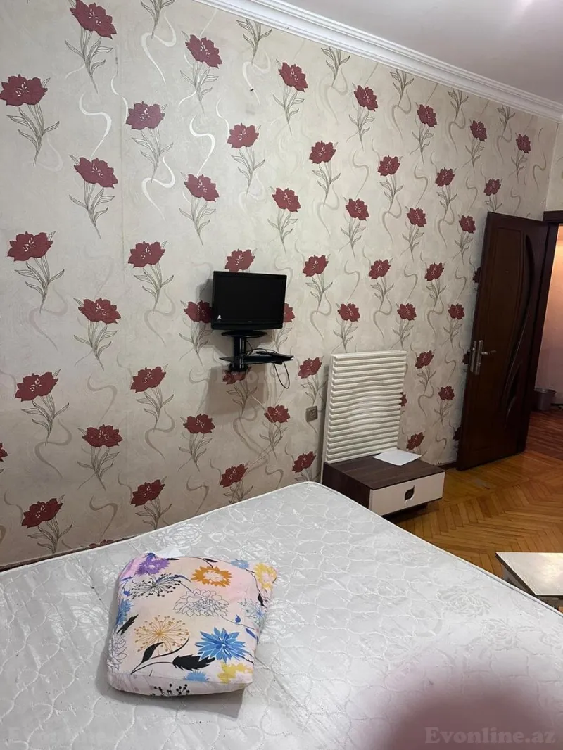 Kirayə verilir 3 otaqlı Mənzil Köhnə tikili 88 m² Nəsimi r. - şəkil 6