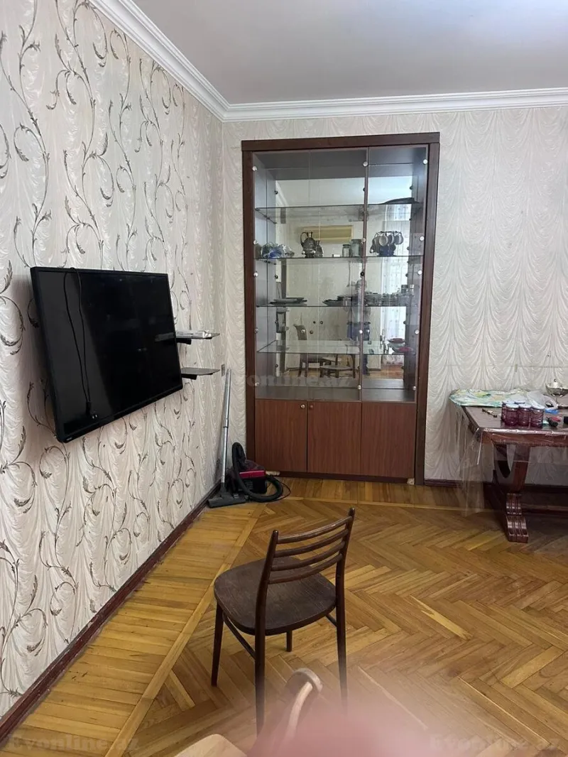 Kirayə verilir 3 otaqlı Mənzil Köhnə tikili 88 m² Nəsimi r. - şəkil 7