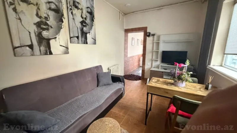 Kirayə verilir 2 otaqlı Mənzil Köhnə tikili 55 m² Bayıl