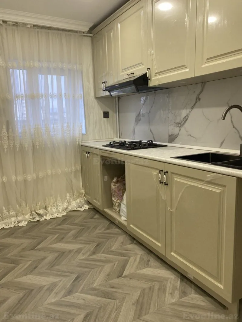 Satılır 3 otaqlı Mənzil Köhnə tikili 65 m² Qara Qarayev m. - şəkil 2