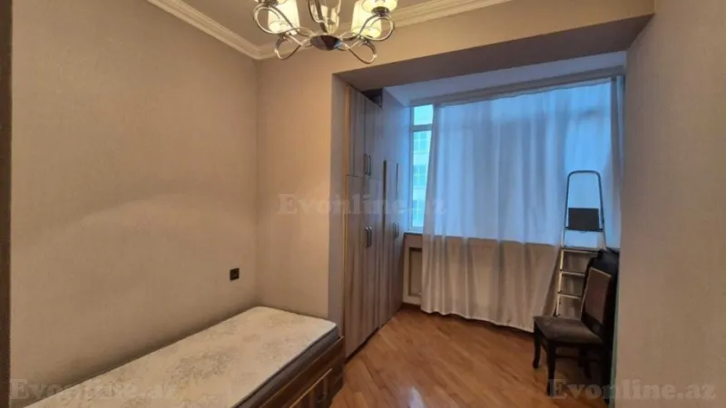 Satılır 4 otaqlı Mənzil Yeni tikili 230 m² Gənclik m. - şəkil 16