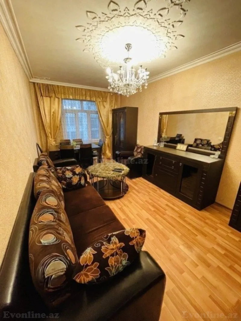 Satılır 3 otaqlı Mənzil Köhnə tikili 85 m² Yasamal r.