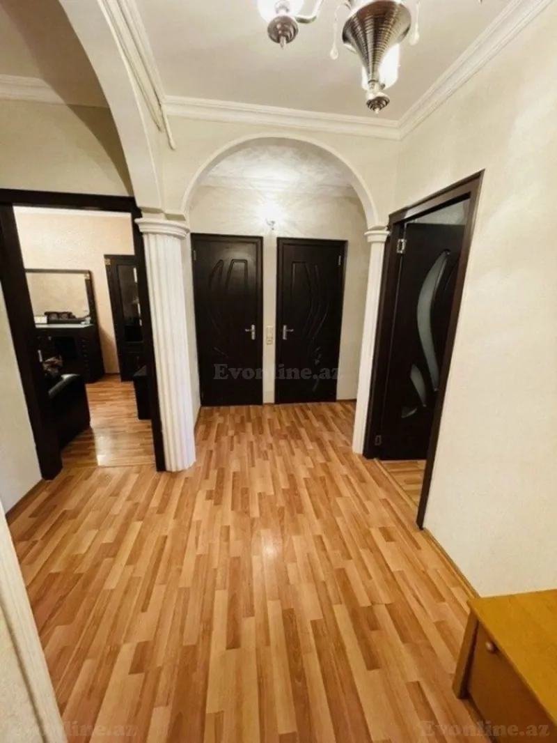 Satılır 3 otaqlı Mənzil Köhnə tikili 85 m² Yasamal r. - şəkil 4