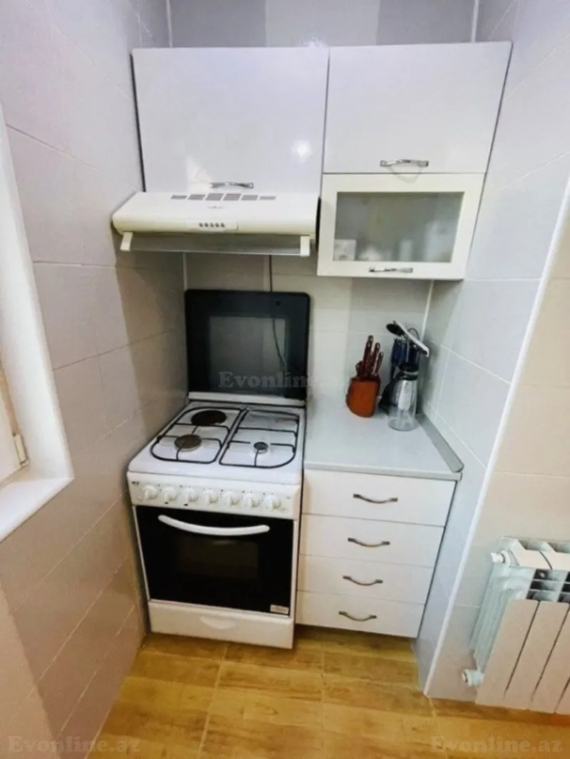 Satılır 3 otaqlı Mənzil Köhnə tikili 85 m² Yasamal r. - şəkil 8