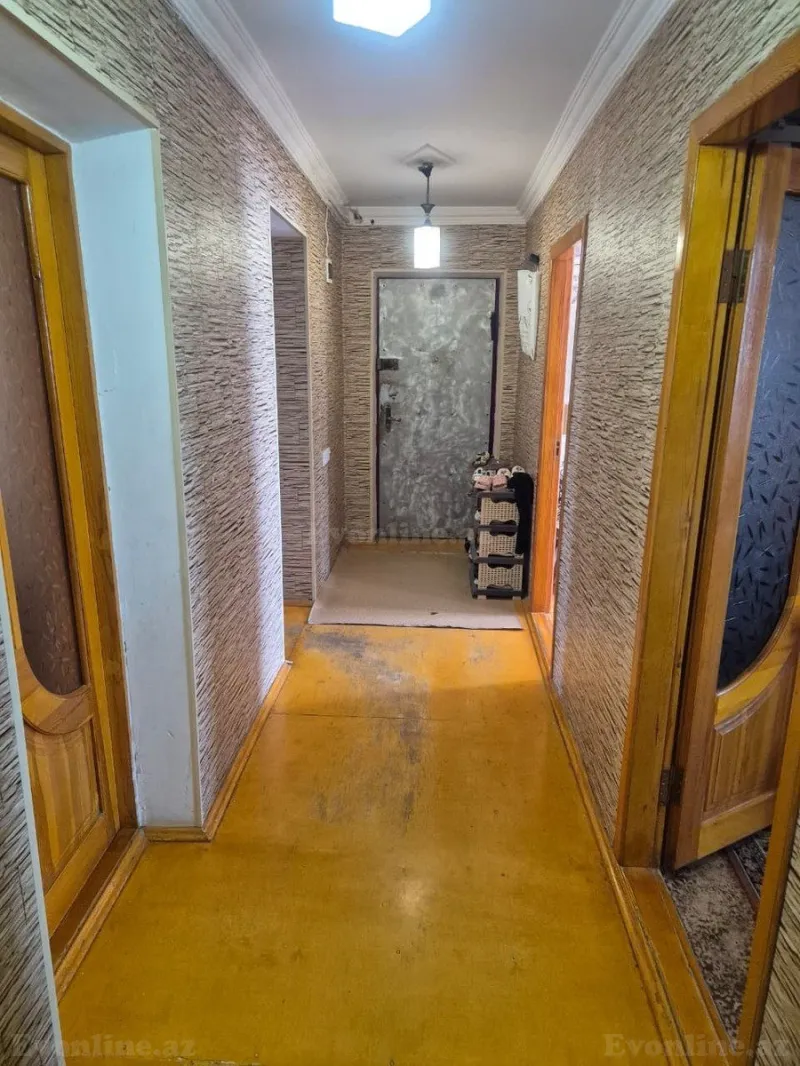 Satılır 5 otaqlı Mənzil Köhnə tikili 93.1 m² Abşeron r.