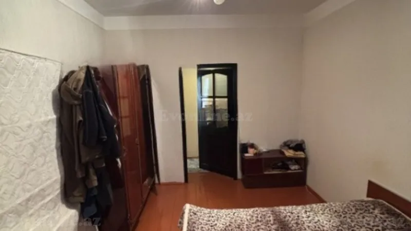 Satılır 2 otaqlı Mənzil Köhnə tikili 55 m² Xalqlar Dostluğu m. - şəkil 3