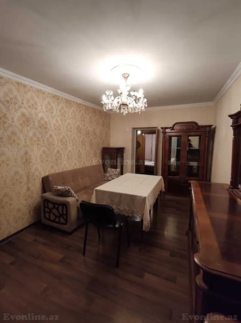 Satılır 3 otaqlı Mənzil Köhnə tikili 50 m² Elmlər Akademiyası m.