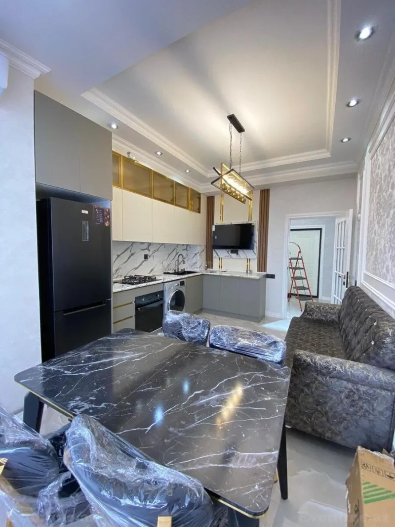 Kirayə verilir 3 otaqlı Mənzil Yeni tikili 85 m² 20 Yanvar m.