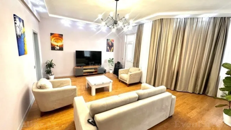 Satılır 3 otaqlı Mənzil Yeni tikili 145 m² Gənclik m. - şəkil 3