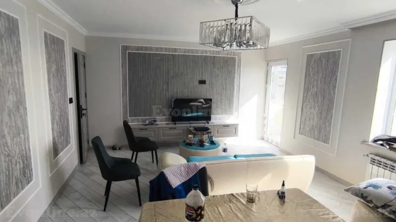 Kirayə verilir 3 otaqlı Mənzil Yeni tikili 100 m² Xətai m.