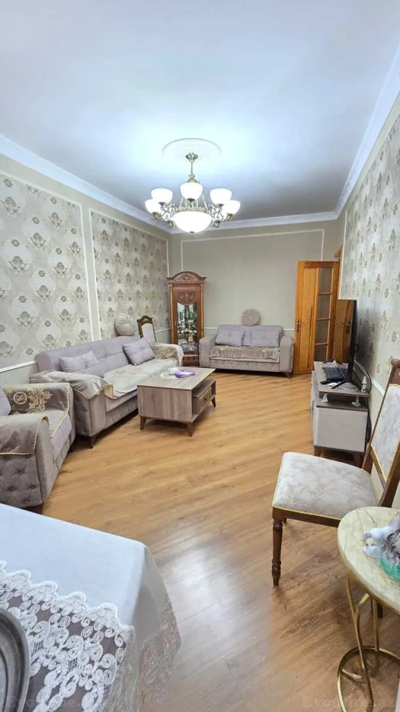 Satılır 3 otaqlı Mənzil Köhnə tikili 80 m² Yeni Yasamal - şəkil 4