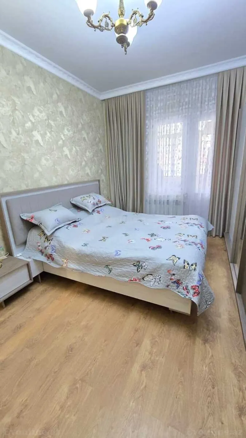 Satılır 3 otaqlı Mənzil Köhnə tikili 80 m² Yeni Yasamal - şəkil 7