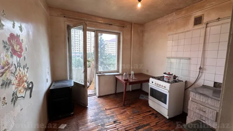 Satılır 4 otaqlı Mənzil Köhnə tikili 120 m² Xətai m. - şəkil 7