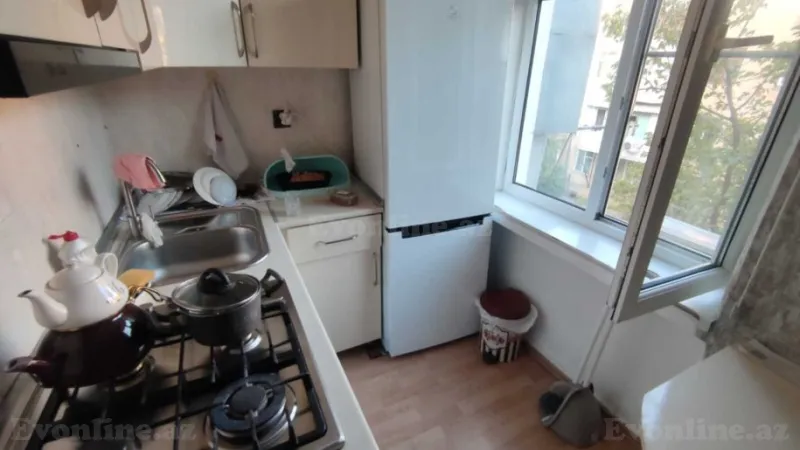 Satılır 2 otaqlı Mənzil Köhnə tikili 60 m² Sabunçu r. - şəkil 3