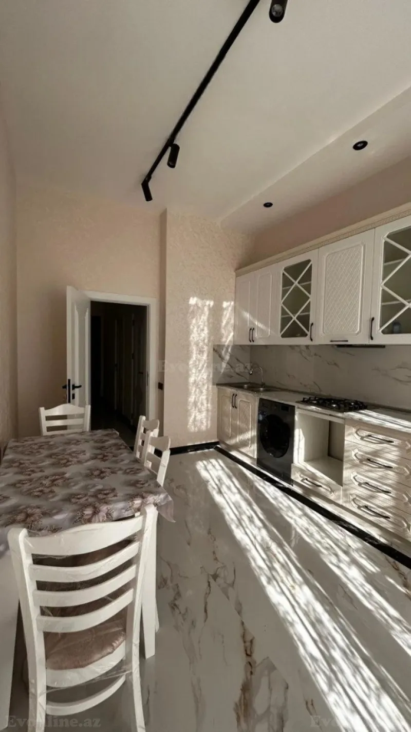 Kirayə verilir 3 otaqlı Mənzil Yeni tikili 100 m² 28 May m. - şəkil 2