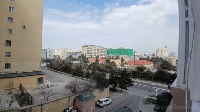 Satılır 4 otaqlı Mənzil Yeni tikili 182 m² Elmlər Akademiyası m. - şəkil 11