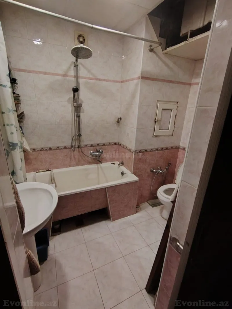 Satılır 2 otaqlı Mənzil Köhnə tikili 62 m² 7-ci mikrorayon - şəkil 6