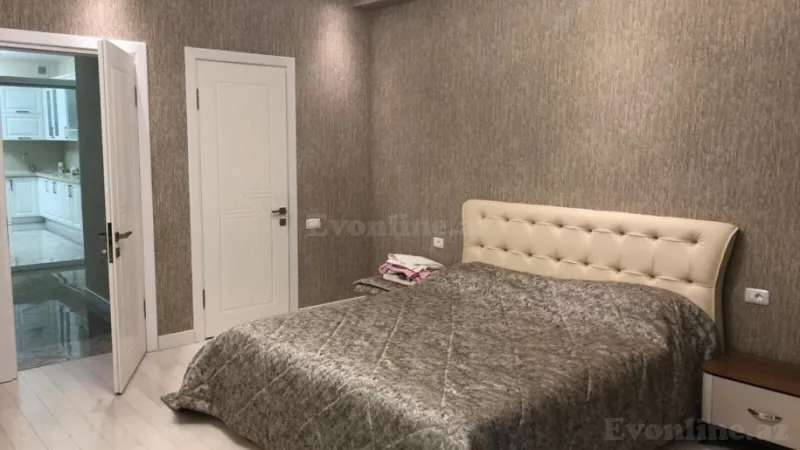 Satılır 4 otaqlı Mənzil Yeni tikili 211 m² Elmlər Akademiyası m. - şəkil 2