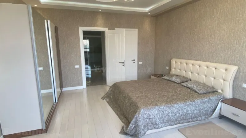 Satılır 4 otaqlı Mənzil Yeni tikili 211 m² Elmlər Akademiyası m. - şəkil 3
