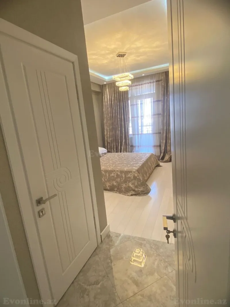 Satılır 4 otaqlı Mənzil Yeni tikili 211 m² Elmlər Akademiyası m. - şəkil 5