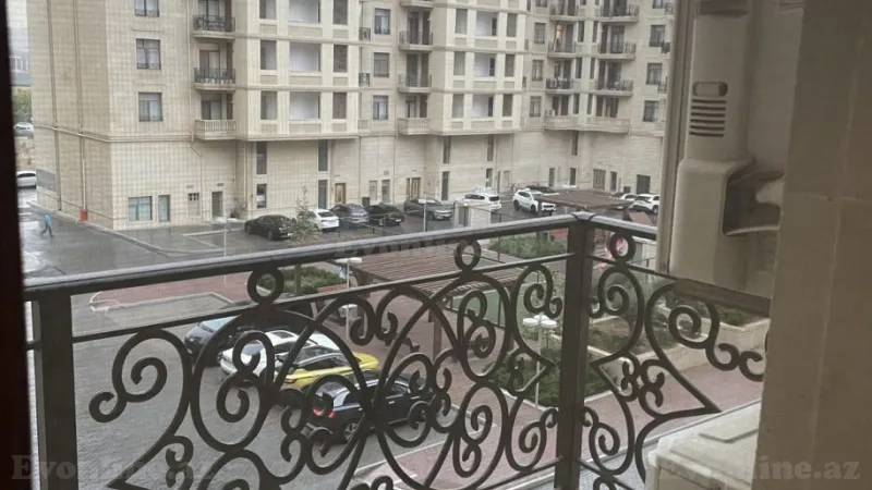 Kirayə verilir 4 otaqlı Mənzil Yeni tikili 160 m² Xətai r. - şəkil 8