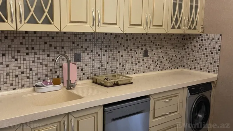 Kirayə verilir 4 otaqlı Mənzil Yeni tikili 160 m² Xətai r. - şəkil 9