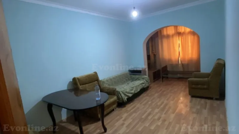 Satılır 2 otaqlı Mənzil Köhnə tikili 70 m² Yasamal - şəkil 2