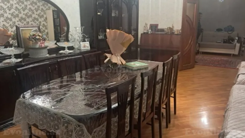 Satılır 4 otaqlı Mənzil Yeni tikili 140 m² Həzi Aslanov m. - şəkil 3