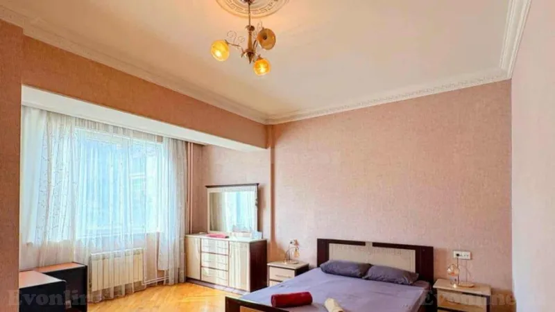 Kirayə verilir 3 otaqlı Mənzil Yeni tikili 150 m² Yasamal - şəkil 11