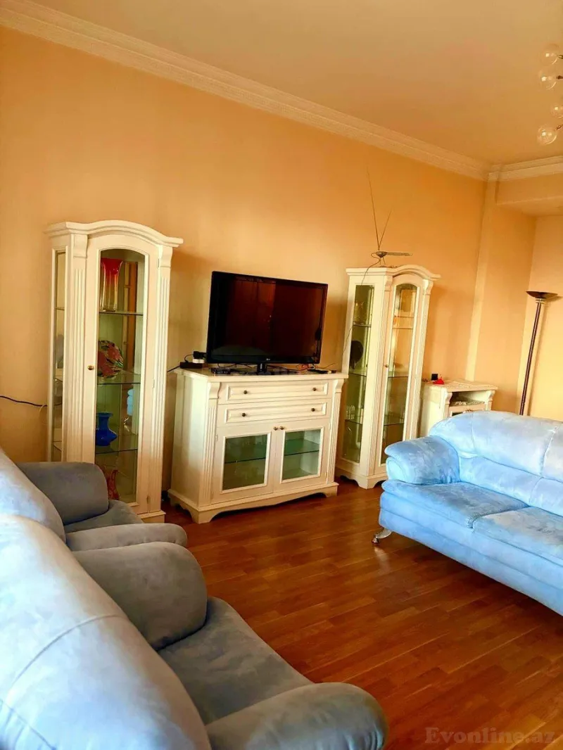 Kirayə verilir 3 otaqlı Mənzil Yeni tikili 150 m² Yasamal - şəkil 14