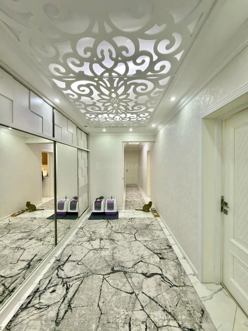 Satılır 3 otaqlı Mənzil Yeni tikili 135 m² 8 Noyabr m. - şəkil 4