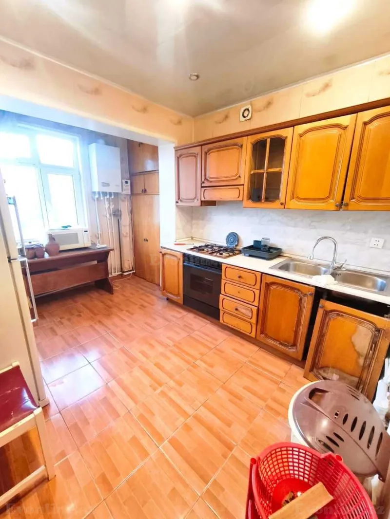 Kirayə verilir 4 otaqlı Mənzil Köhnə tikili 85 m² 8-ci mikrorayon - şəkil 11