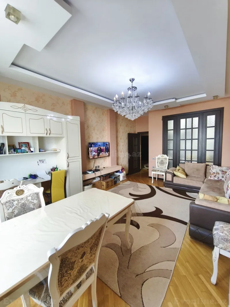 Satılır 2 otaqlı Mənzil Yeni tikili 75 m² 7-ci mikrorayon - şəkil 2