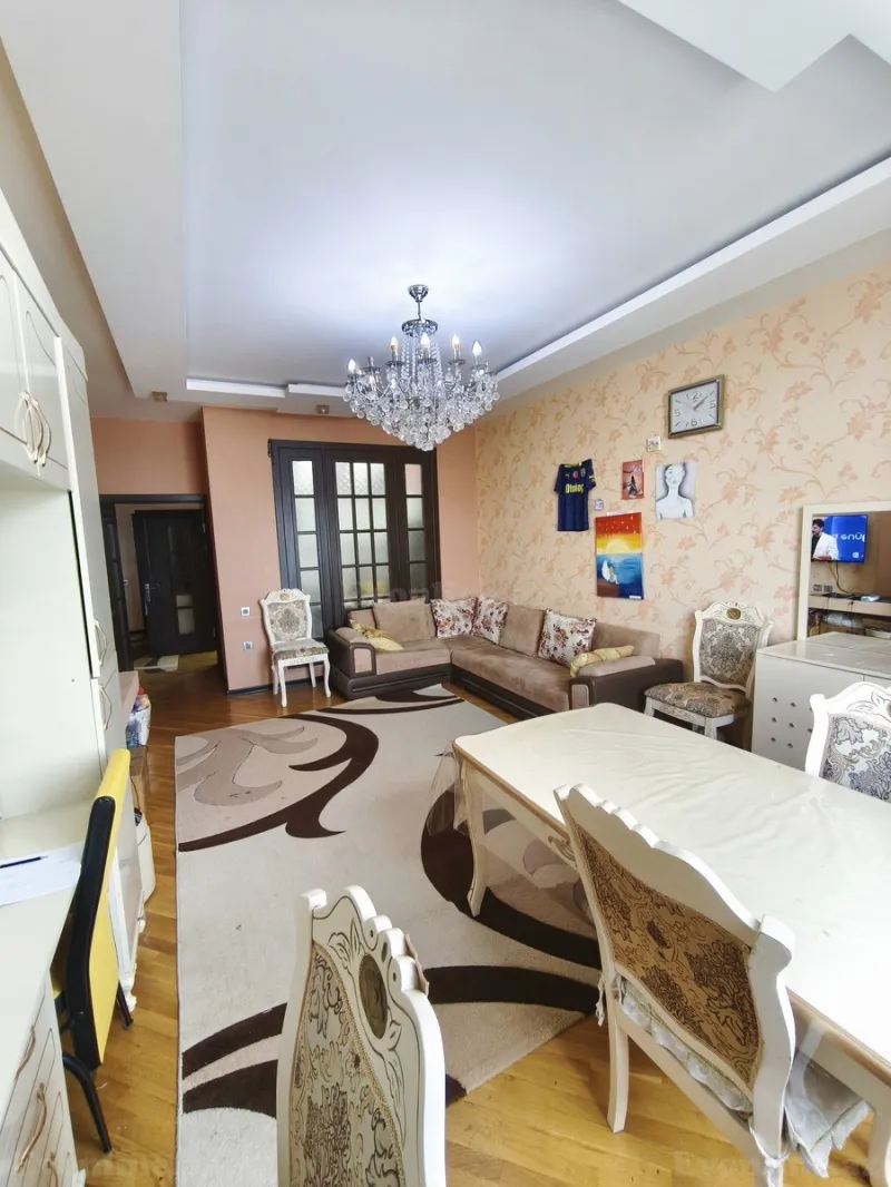 Satılır 2 otaqlı Mənzil Yeni tikili 75 m² 7-ci mikrorayon - şəkil 3