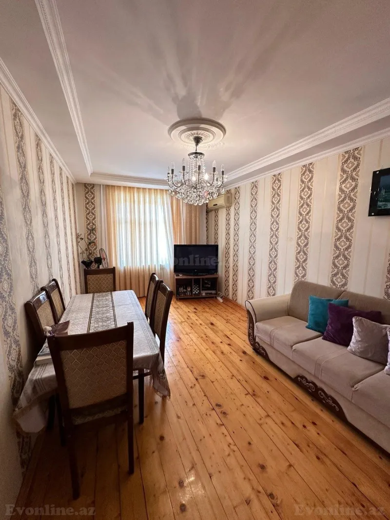 Satılır 3 otaqlı Mənzil Köhnə tikili 78 m² Suraxanı r.