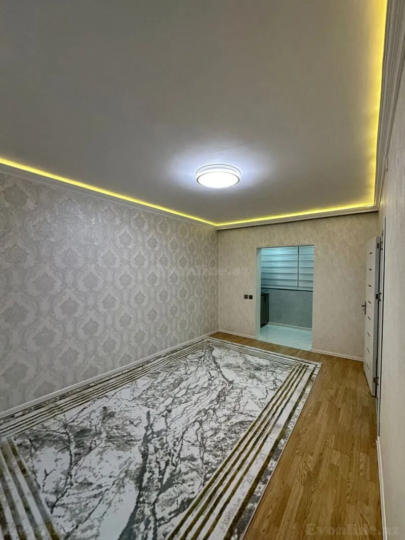 Satılır 2 otaqlı Mənzil Köhnə tikili 47 m² 4-cü mikrorayon - şəkil 2