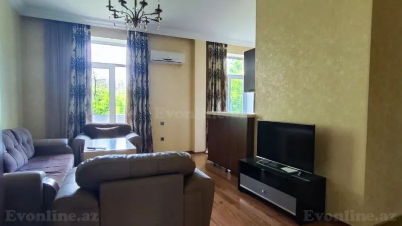 Satılır 2 otaqlı Mənzil Köhnə tikili 51 m² Yasamal