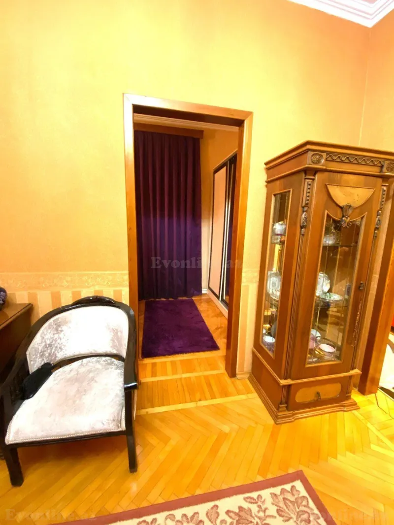 Satılır 2 otaqlı Mənzil Köhnə tikili 43 m² Nəriman Nərimanov m. - şəkil 4