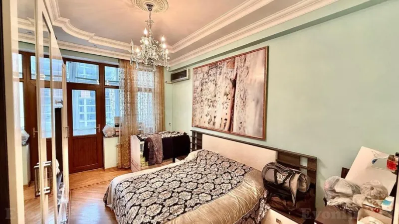 Satılır 4 otaqlı Mənzil Yeni tikili 187 m² 8 Noyabr m. - şəkil 8