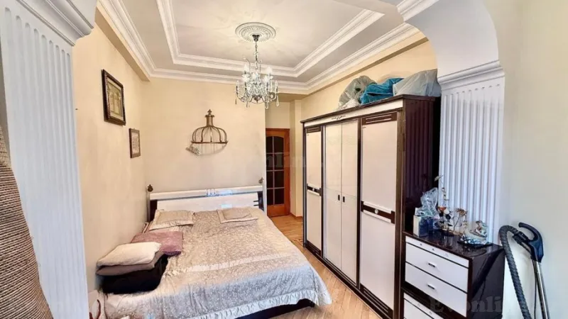 Satılır 4 otaqlı Mənzil Yeni tikili 187 m² 8 Noyabr m. - şəkil 13