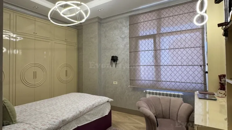 Satılır 7 otaqlı Mənzil Yeni tikili 220 m² Nəriman Nərimanov m. - şəkil 16