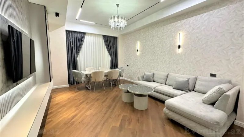 Kirayə verilir 3 otaqlı Mənzil Yeni tikili 150 m² Xətai r.